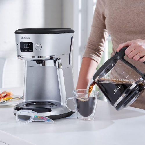 Brewing drip coffee using electric coffee machine
